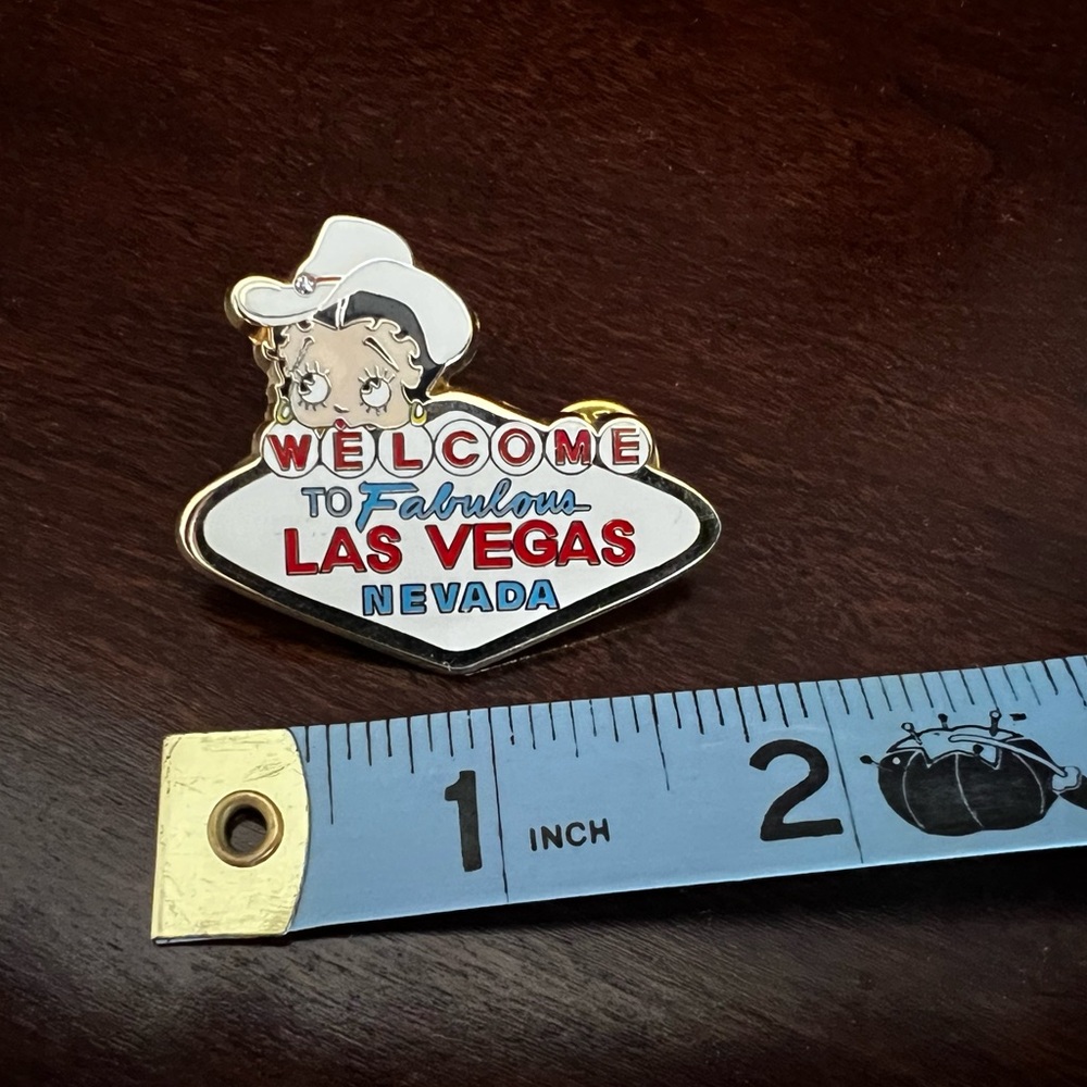 Limited Edition Betty Boop White Hat Las Vegas Pin